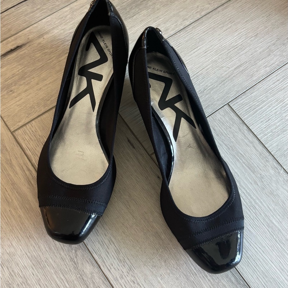 Anne Klein Black Patent Toe Heels